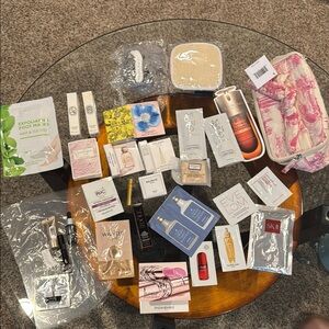 High end beauty Skincare & Cosmetics samples bundle 30 items
